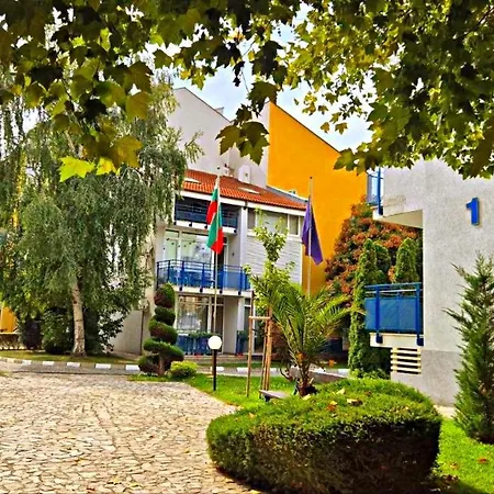 Elit1 Forrent Slăntjev Brjag